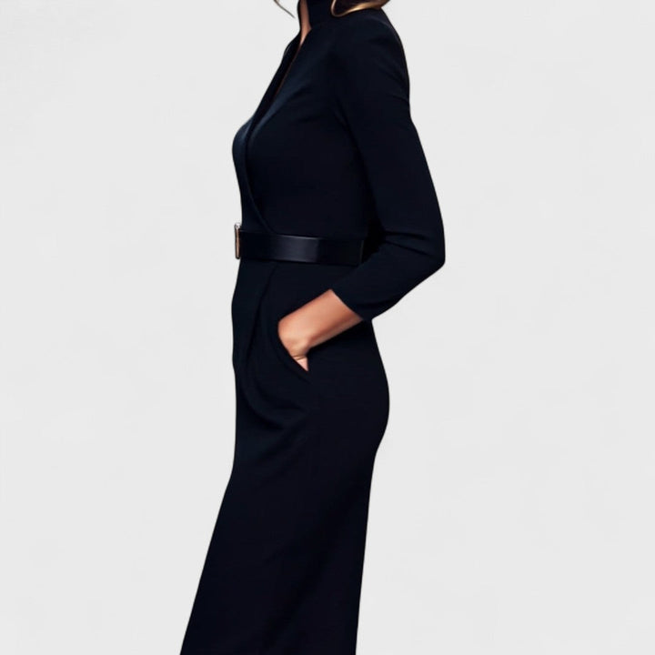 Sabina | Elegancka sukienka z paskiem i kołnierzem