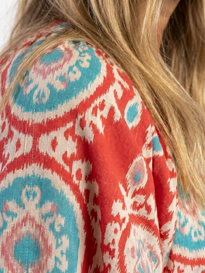 Zaria | Robe midi à imprimé paisley avec décolleté en V et manches courtes