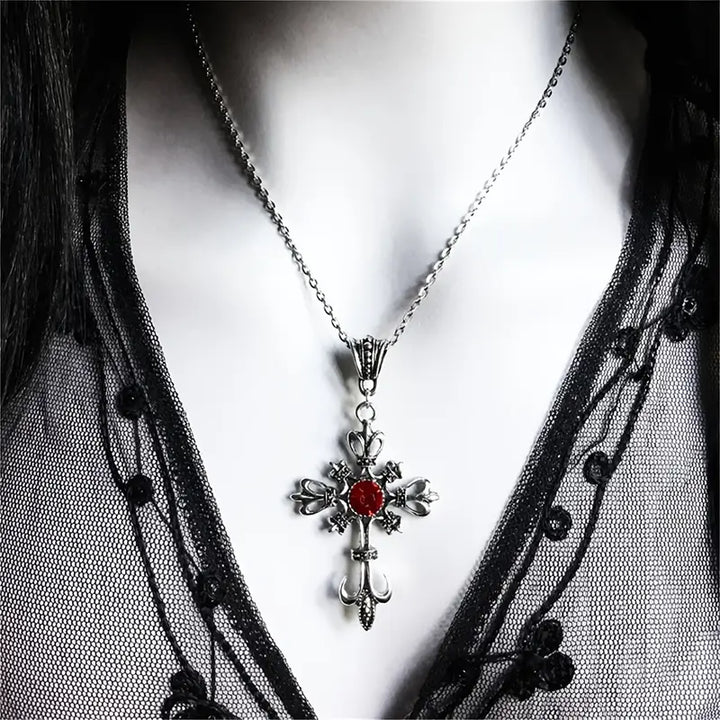 Veldrith Noirelle Necklace | White Gold