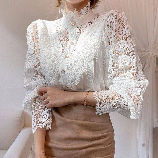 Tove | Chemise à manches longues avec dentelle et détails