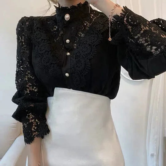 Tove | Chemise à manches longues avec dentelle et détails