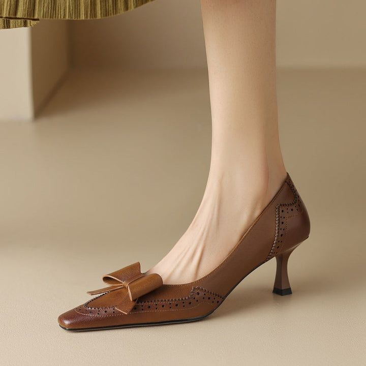 Célora Pompes en Cuir avec Ruban