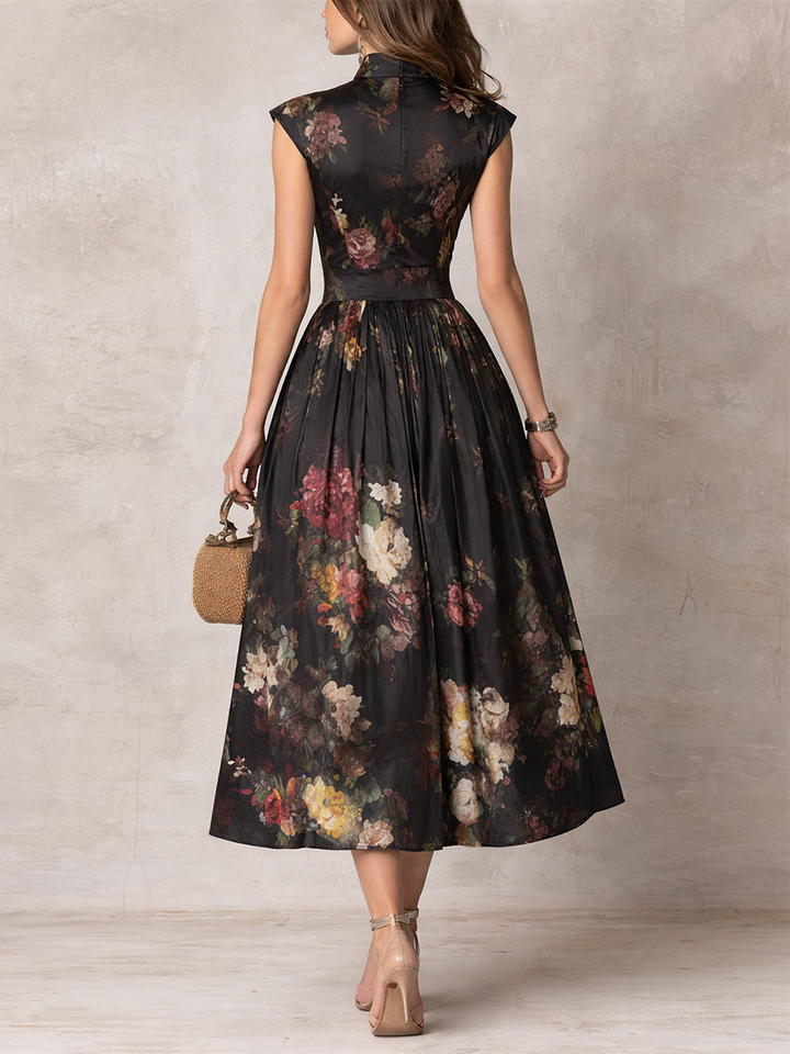 Violetta - Robe Midi Noire en Satin Plissé avec Motif Floral et Encolure en Trou de Serrure