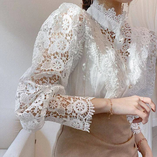 Tove | Chemise à manches longues avec dentelle et détails